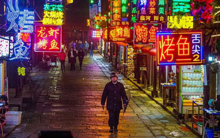 中航門楣彩：助力夜市地攤屏！